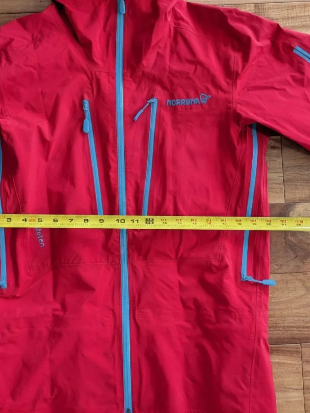 Norrøna Lofoten Gore-Tex® Pro ski shell jacket - Jester red - men's size S